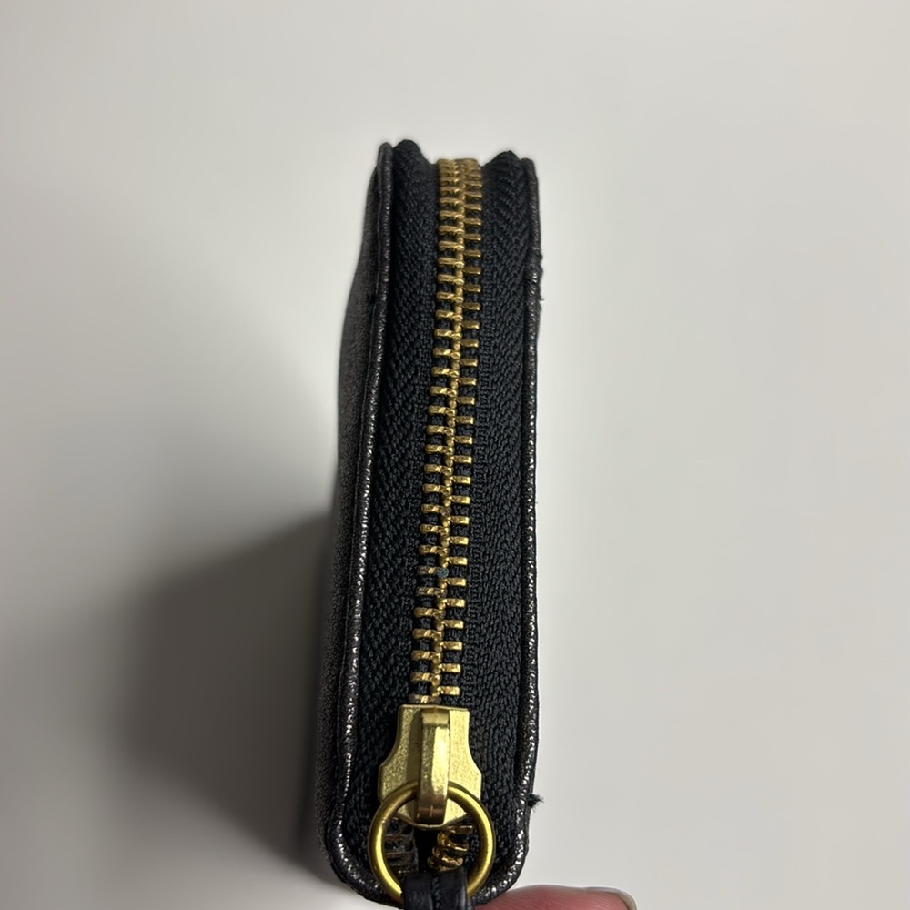 Fossil Tara clutch in metallic with tassel zipper pull - Picture 6 of 11
